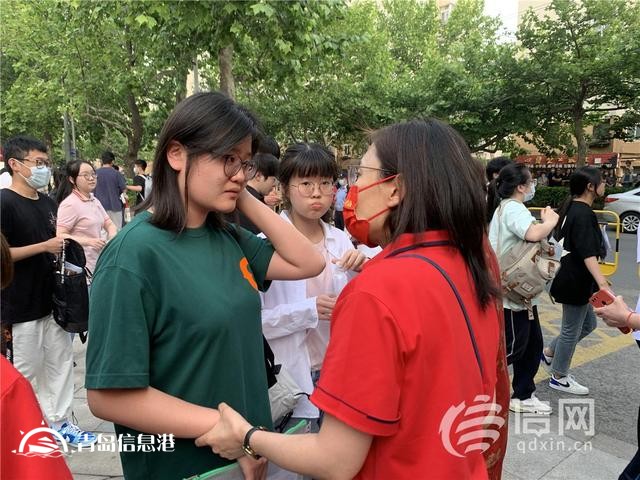 直击高考：数学考试结束 老师建议考过了就不要去想了