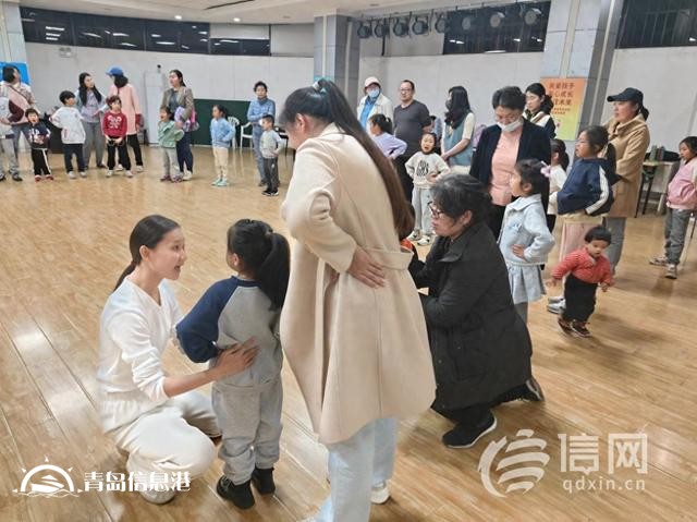 白天上班晚上学特长 青岛市北区艺术夜校受到市民追捧