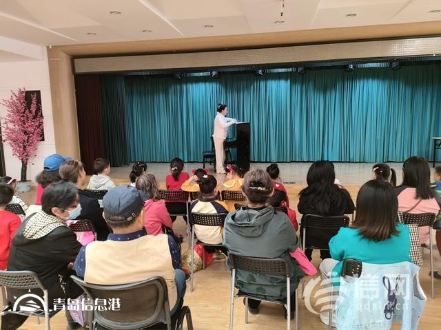 白天上班晚上学特长 青岛市北区艺术夜校受到市民追捧