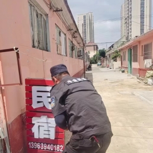 同和执法中队“信用+执法”拆除违规广告牌，维护城市环境秩序 ...