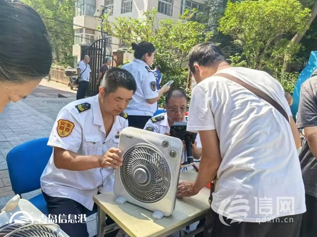 信新相映走进八大湖街道 家电维修服务供不应求