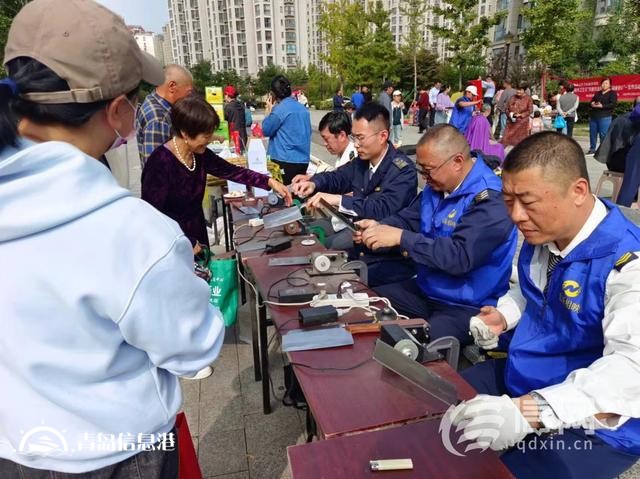 情暖重阳 台柳路社区开展“金秋重阳·温情相伴”系列便民活动