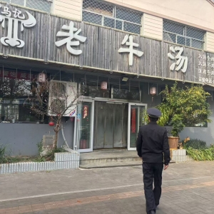 同和执法中队：餐饮油烟执法巡查工作