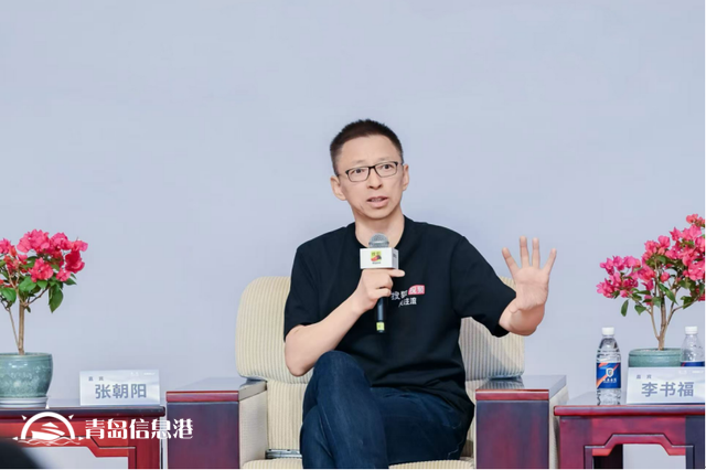 张朝阳对话李书福：企业的真正价值不止利润，更关乎社会责任