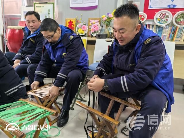 信新相映走进四流北路社区 志愿新面孔“理”出社区新温度