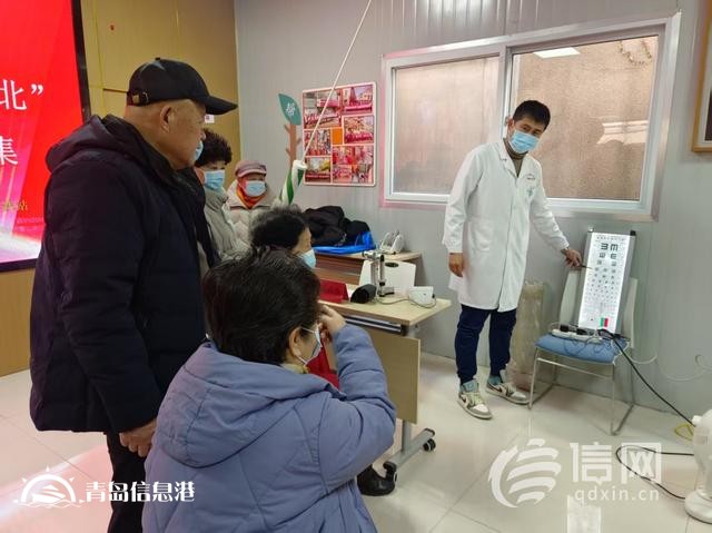 信新相映走进四流北路社区 志愿新面孔“理”出社区新温度