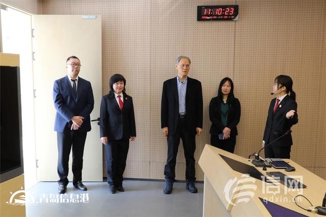 香港城市大学法学院院长一行到青岛国际商事法庭参观调研