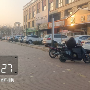 凤台执法中队出手 整治学校周边流动摊点