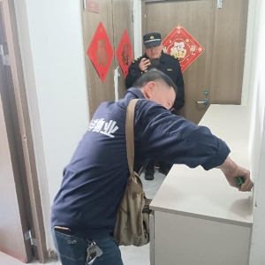 凤台中队：联合集中整治 打通生命通道